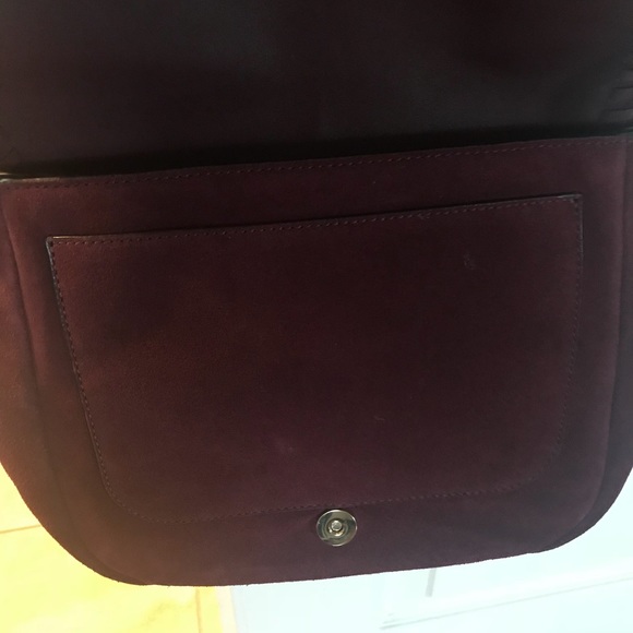 Authentic Tory Burch suede shoulder/crossbody - Picture 4 of 4